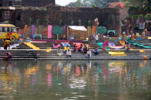 Bol-bacchan-movie-sets4