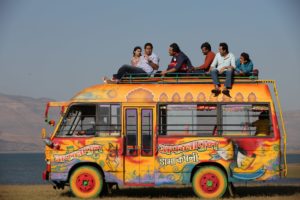 Bol-bacchan-movie-sets