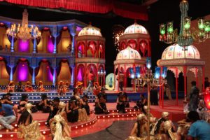 Bol-bacchan-movie-sets
